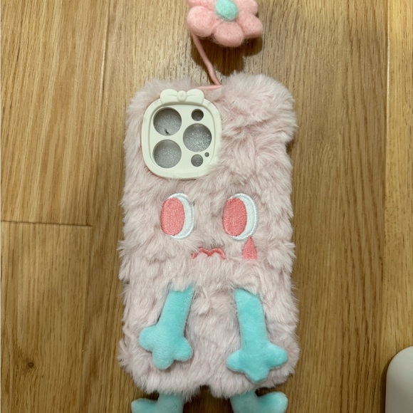 iPhone 14 Pro Max phone case - Picture 2 of 3